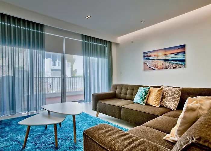 Malta\'S Stylish Holiday Home In Mellieha