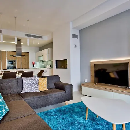 Malta'S Stylish Holiday Home In Mellieha Exterior photo